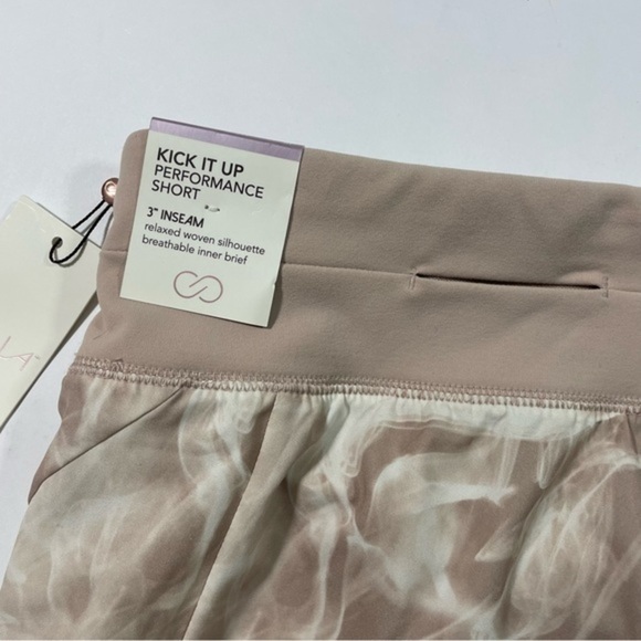 New Calia Kick It Up Shorts Size XL Sacred Smoke Sandstone - Picture 4 of 8